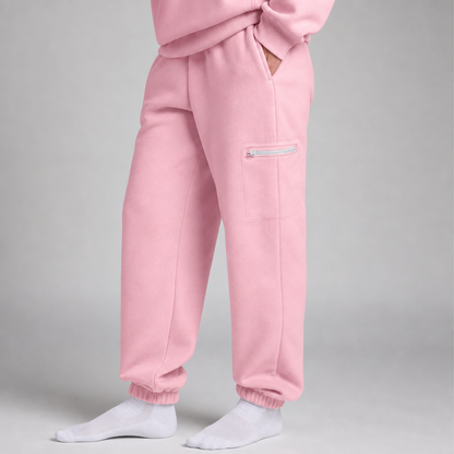 P248 Sleepy Travel Pants - Roze - Detail Heupzak
