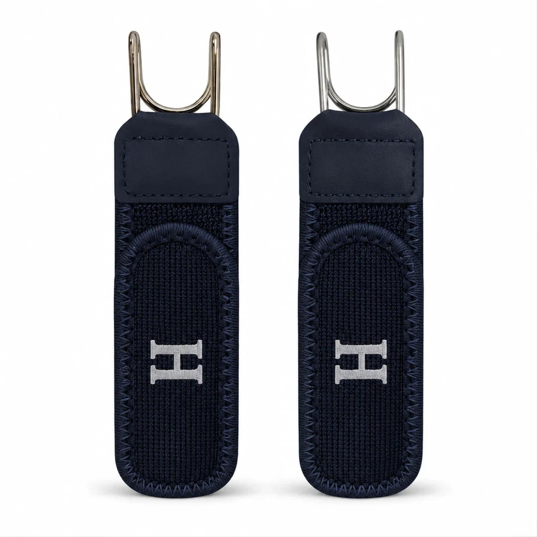 Blauwe BuckleUp gesploze riem, complete set van 2 stuks naast elkaar op witte achtergrond