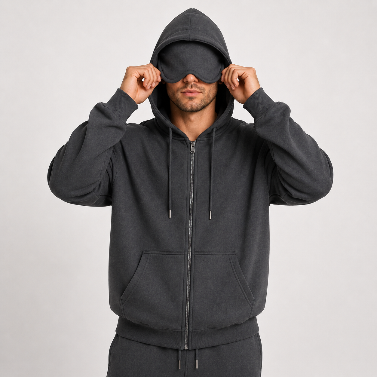 Sleepy Travel Zipper Hoodie | Oogmasker